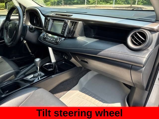 Used 2018 Toyota RAV4 Limited AWD/4WD image 68
