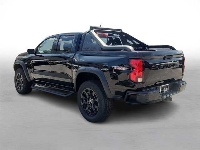 New 2026 Chevrolet Colorado Trail Boss w/ Midnight Edition AWD/4WD image 3