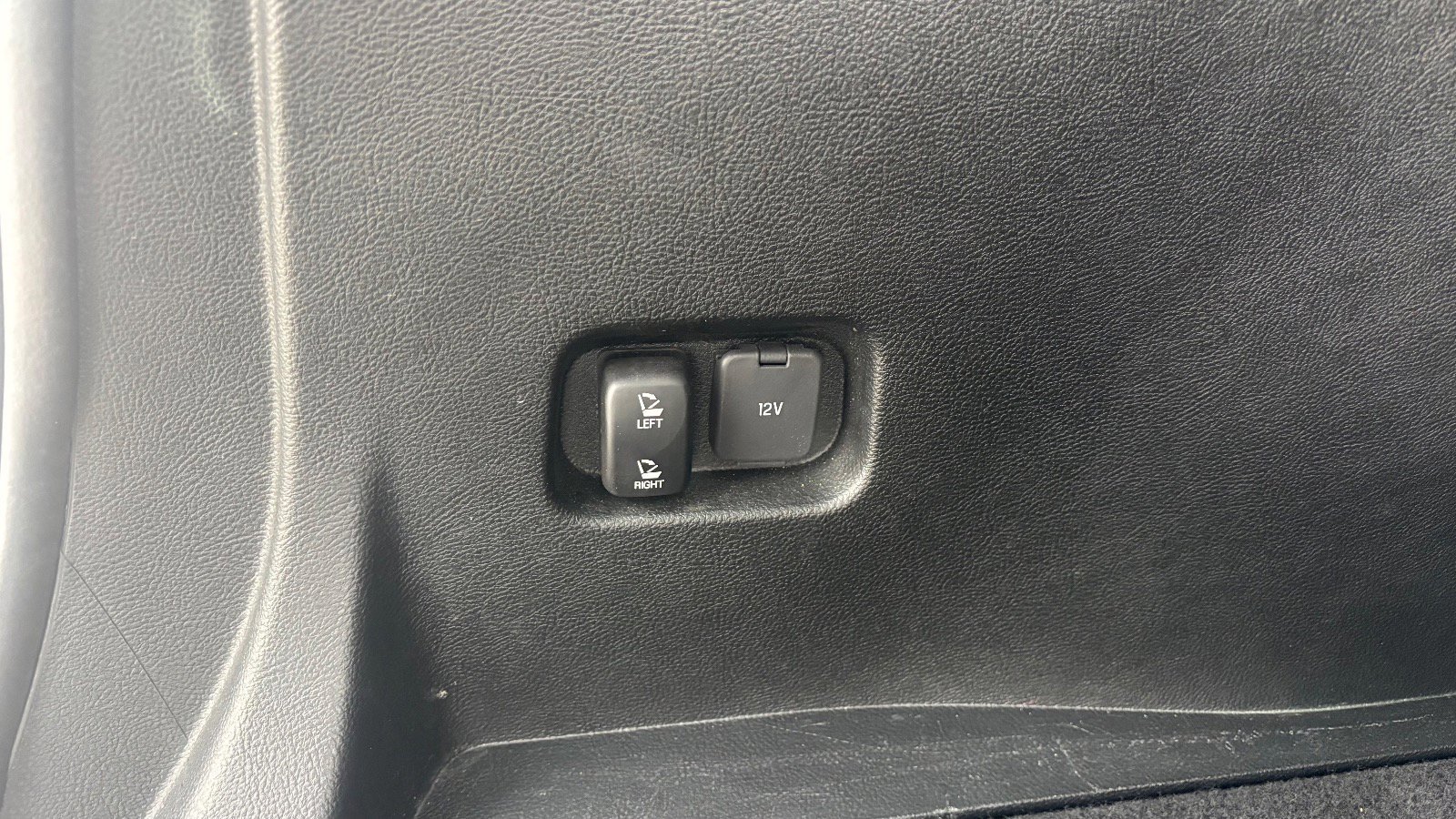 Certified 2022 Ford Edge SEL w/ Convenience Package image 8