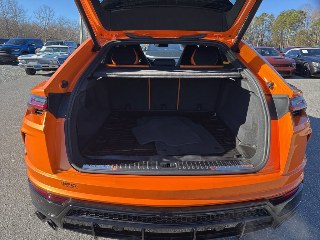 Used 2022 Lamborghini Urus image 30