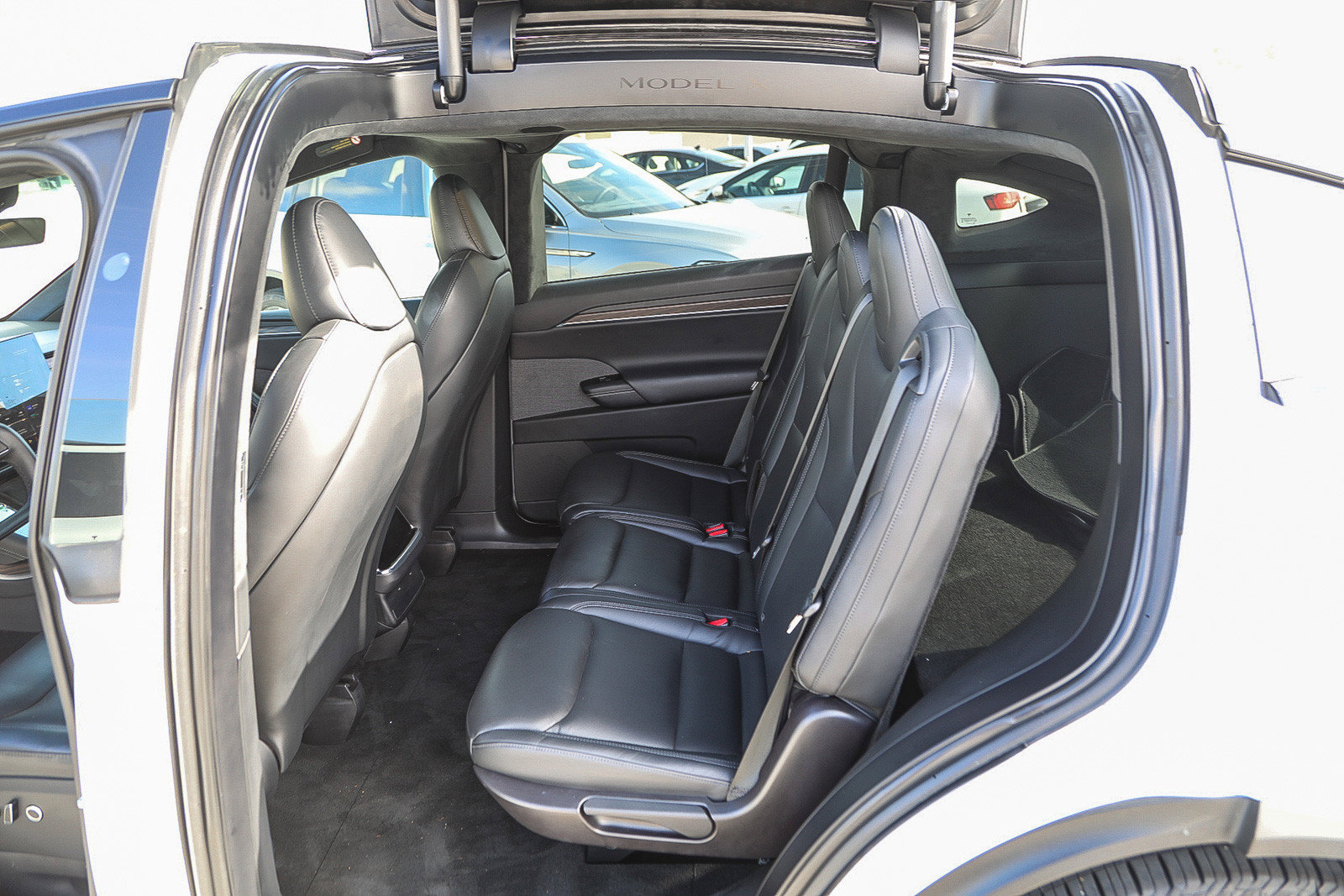 Used 2023 Tesla Model X AWD/4WD image 18