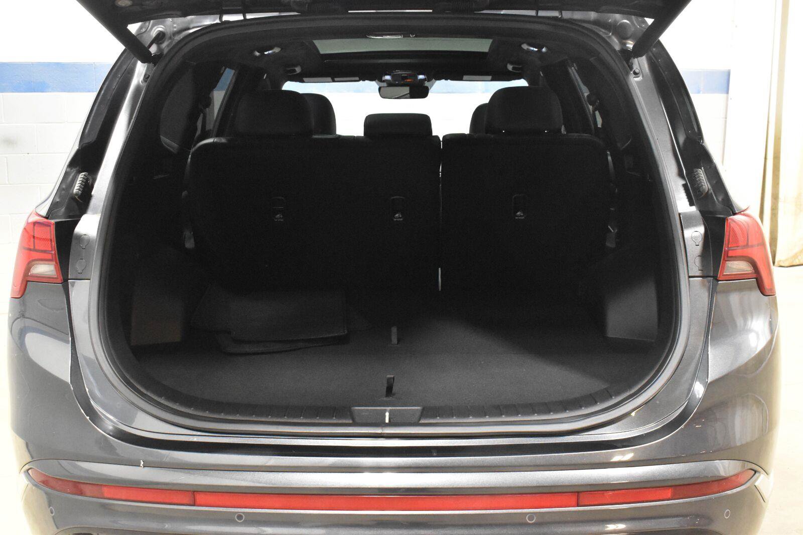 Used 2021 Hyundai Santa Fe Calligraphy AWD/4WD image 11