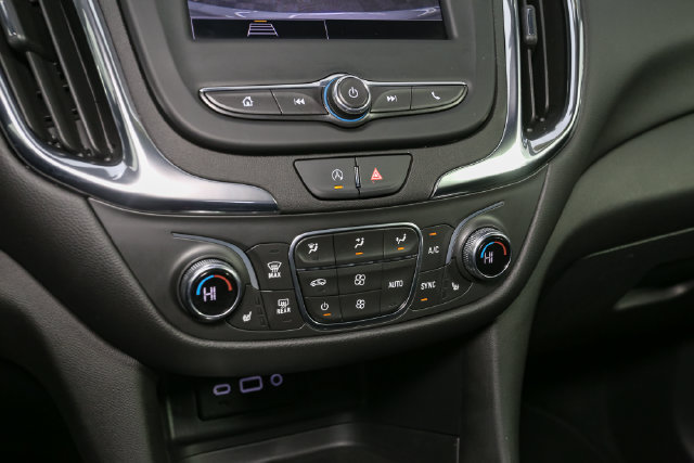 Used 2023 Chevrolet Equinox LT AWD/4WD image 24