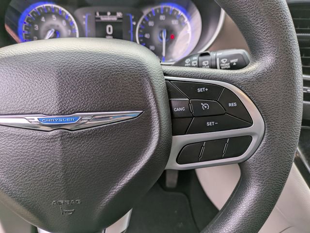 Certified 2018 Chrysler Pacifica Touring Plus image 15