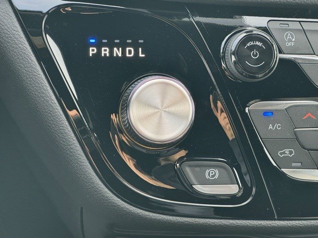 New 2026 Chrysler Pacifica Select image 21