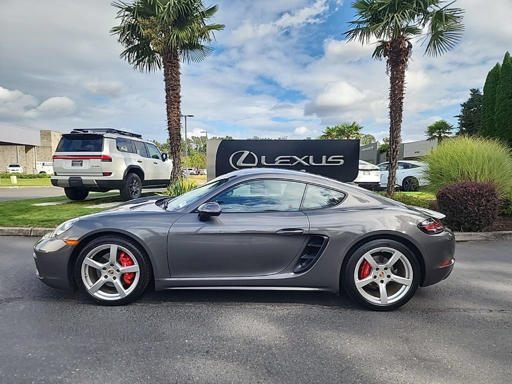 Used 2017 Porsche 718 Cayman S RWD image 2