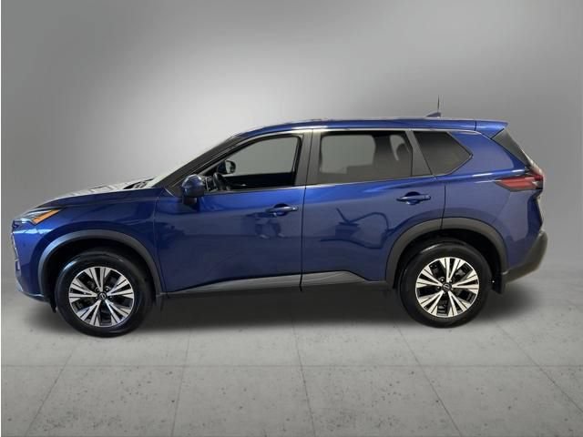 Used 2023 Nissan Rogue SV AWD/4WD image 2