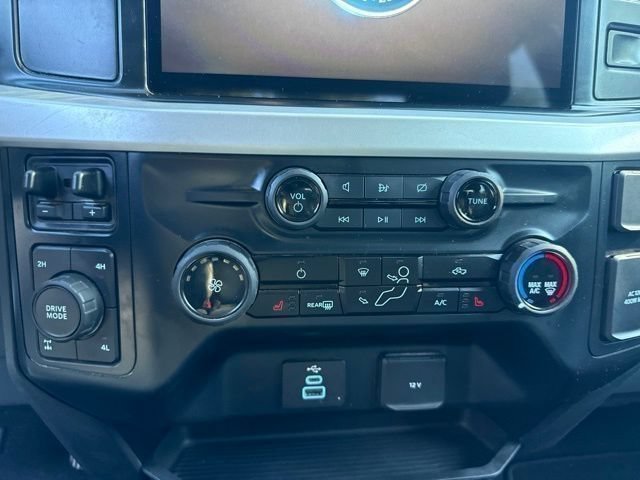 Used 2023 Ford F250 XLT w/ XLT Premium Package AWD/4WD image 10