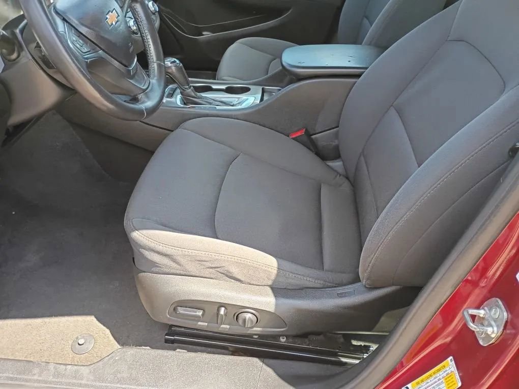 Used 2020 Chevrolet Malibu RS w/ LPO, Convenience Package 1 FWD image 9