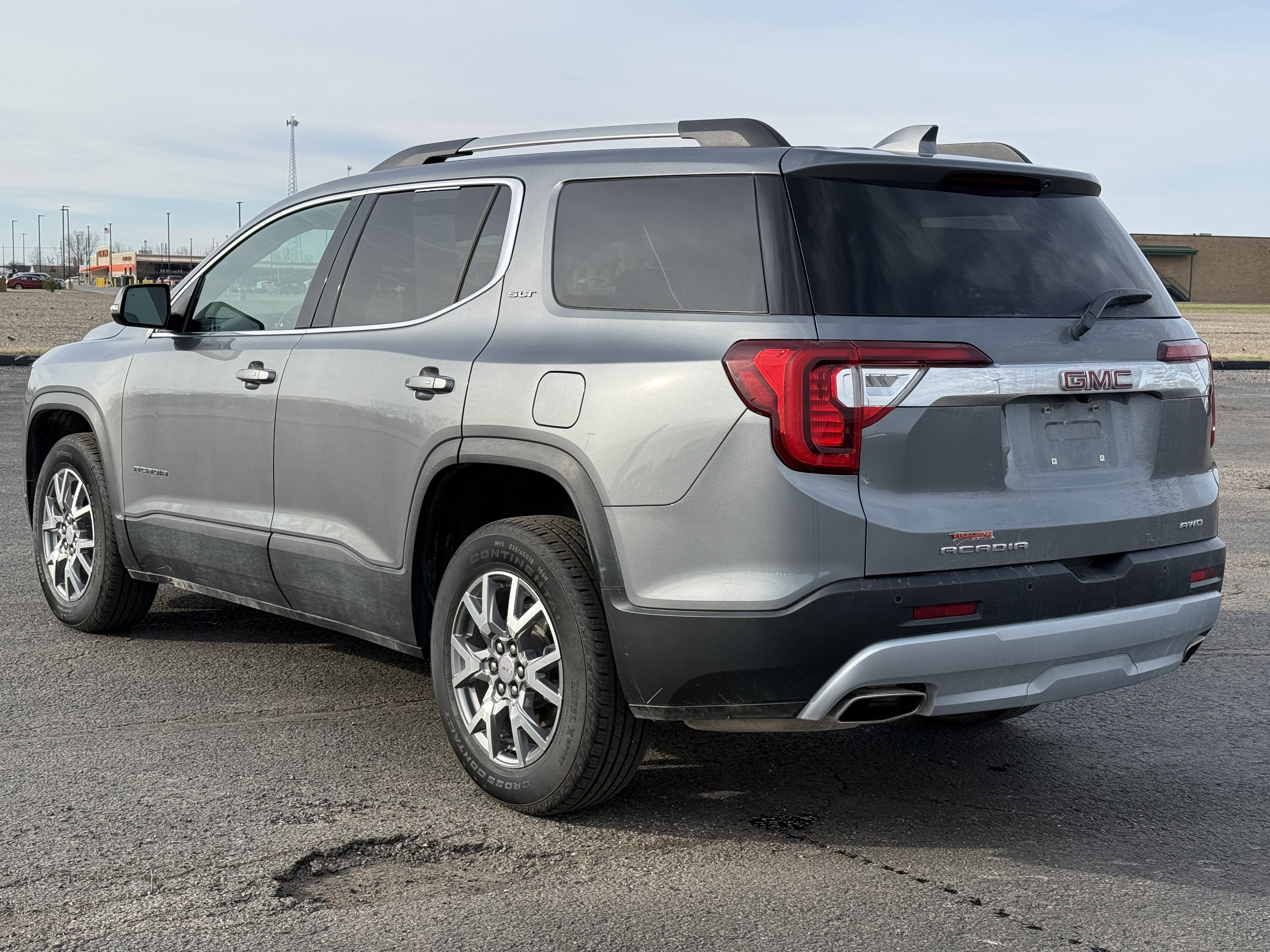 Used 2021 GMC Acadia SLT w/ Preferred Package image 5