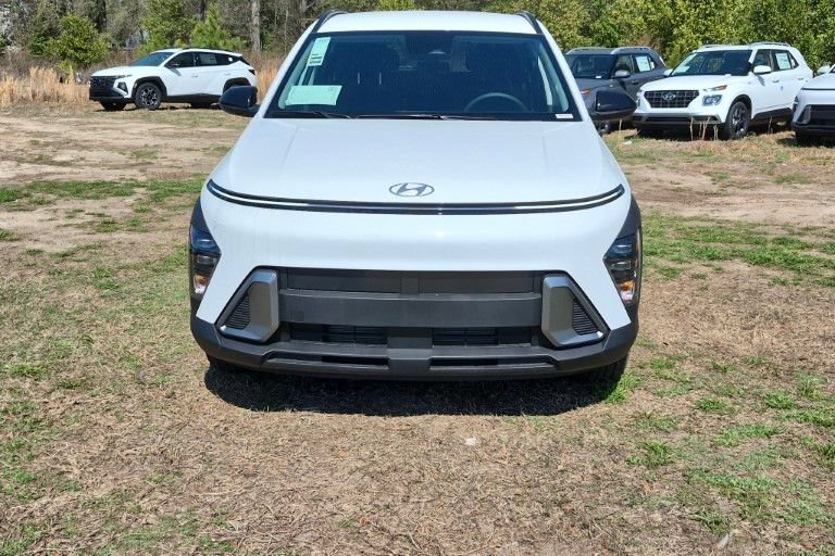 New 2027 Hyundai Kona SEL Sport FWD image 2