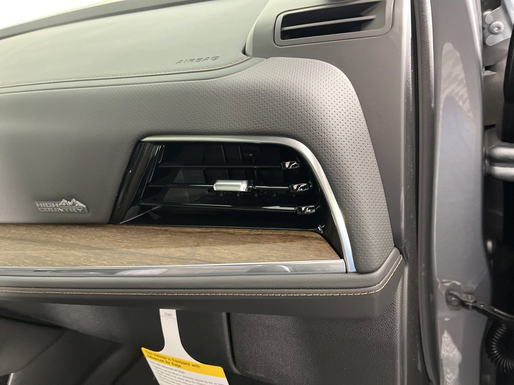 New 2026 Chevrolet Tahoe High Country AWD/4WD image 11