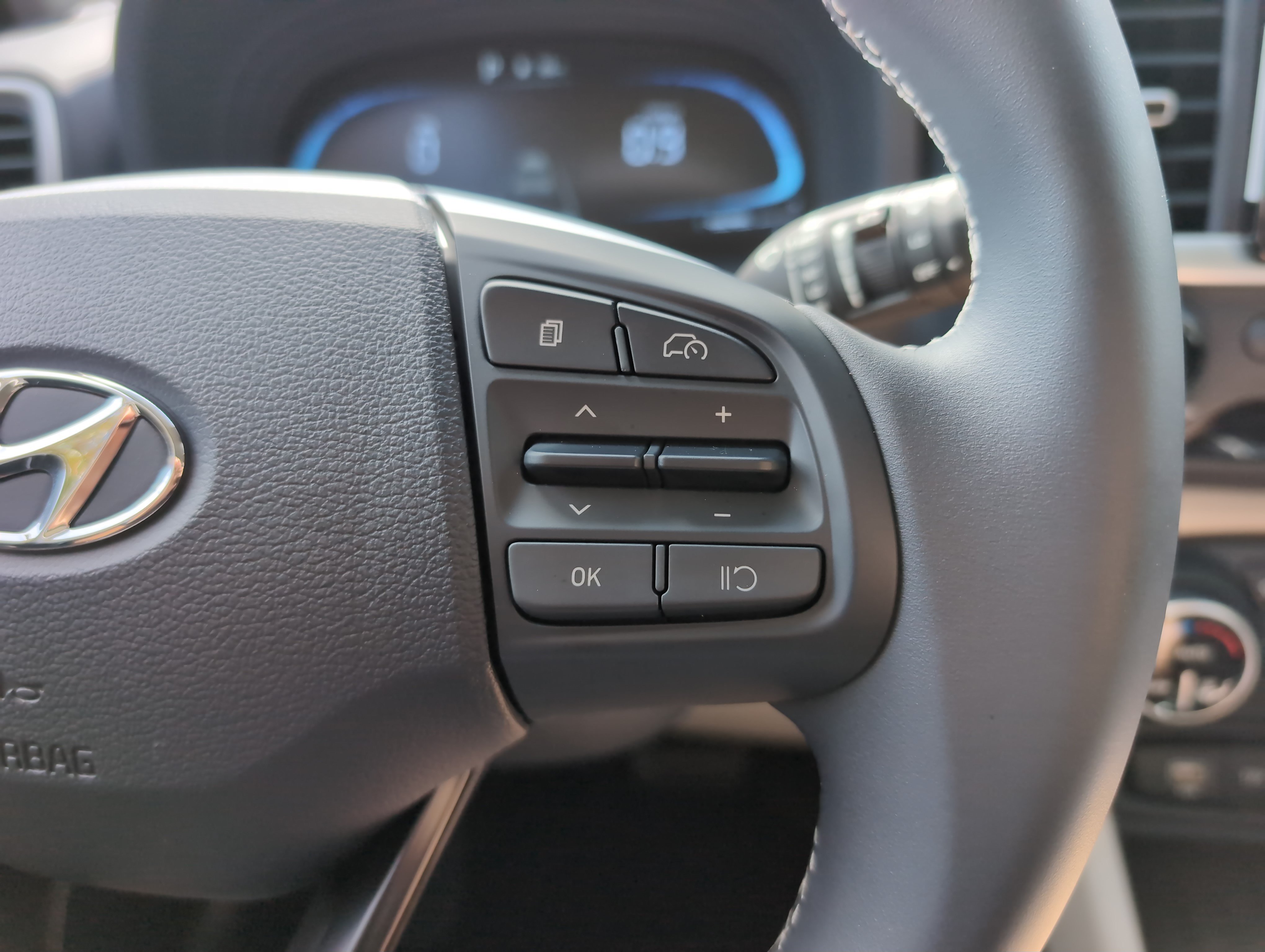 Used 2026 Hyundai Venue SEL FWD image 20