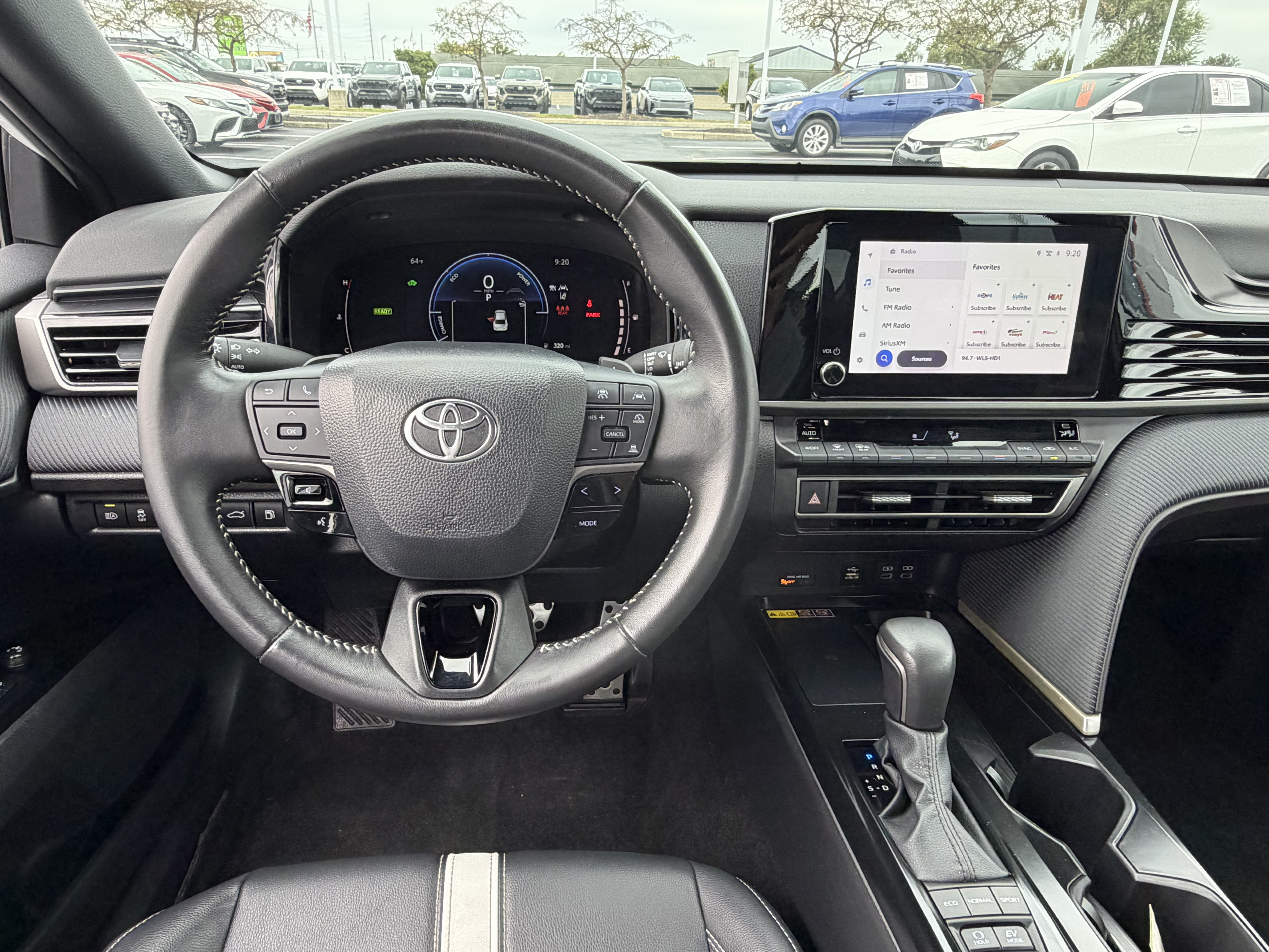 Certified 2025 Toyota Camry SE FWD image 14