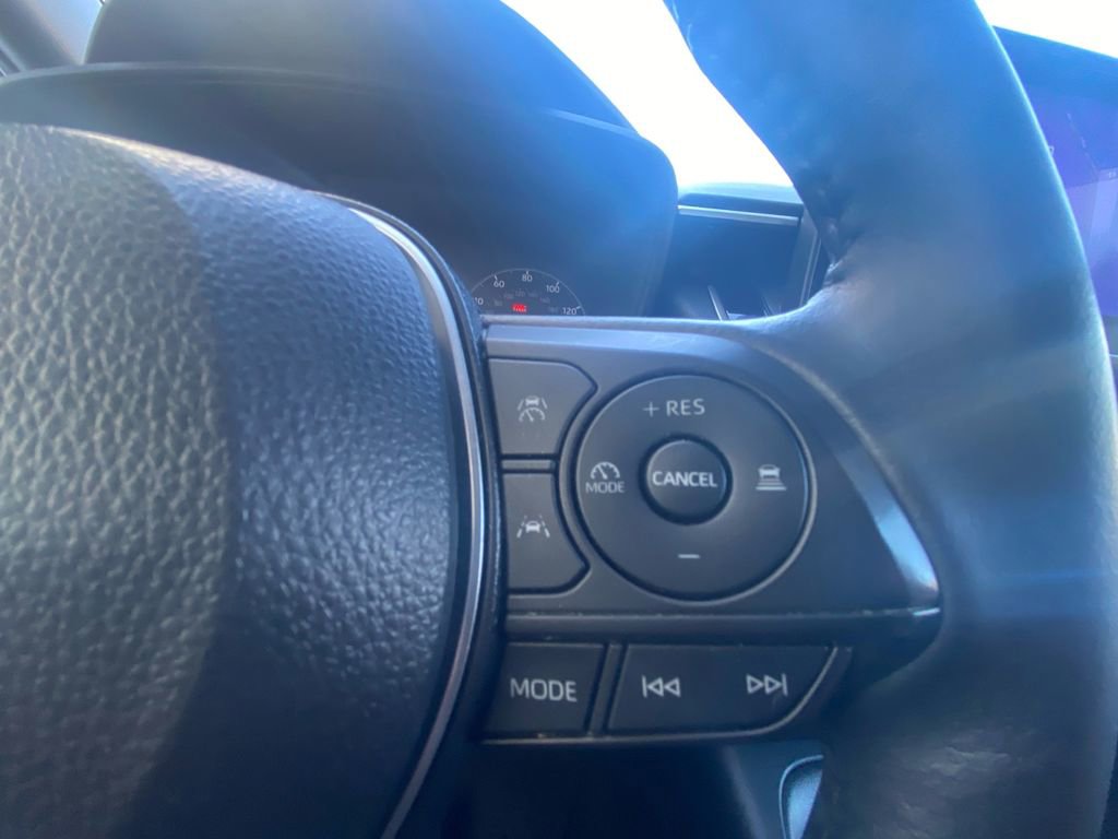 Used 2024 Toyota Corolla SE image 19