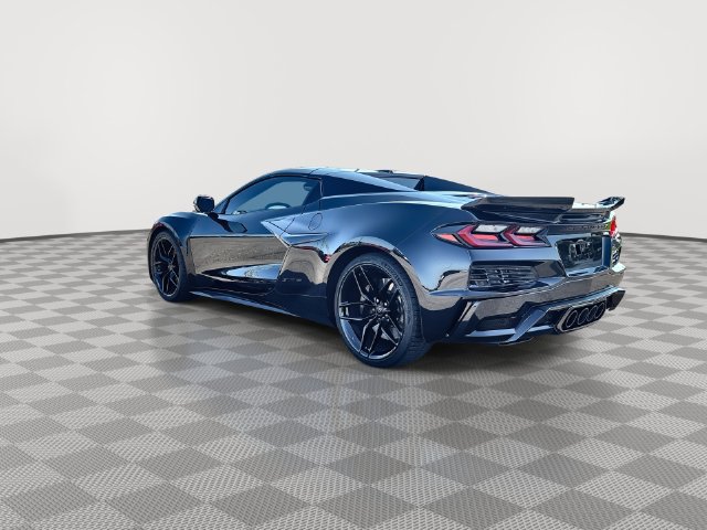 Used 2026 Chevrolet Corvette Z06 w/ Stealth Interior Trim Package RWD image 4