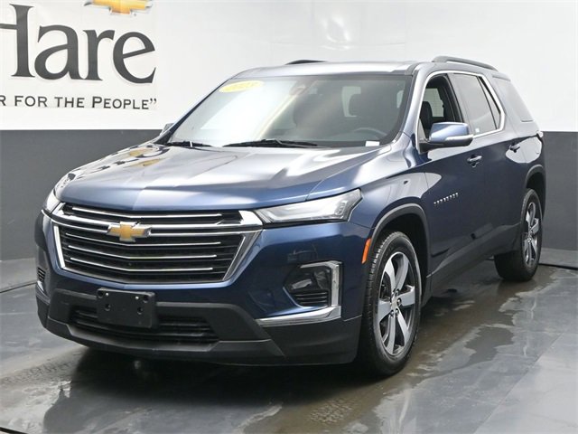 Used 2023 Chevrolet Traverse LT w/ LT Premium Package image 2