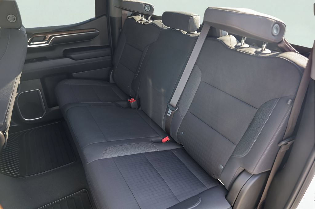 Used 2023 Chevrolet Silverado 1500 LT RWD image 25