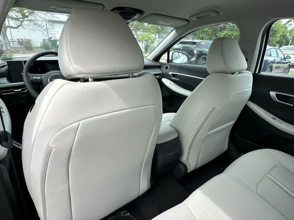 New 2026 Hyundai Sonata SEL FWD image 23