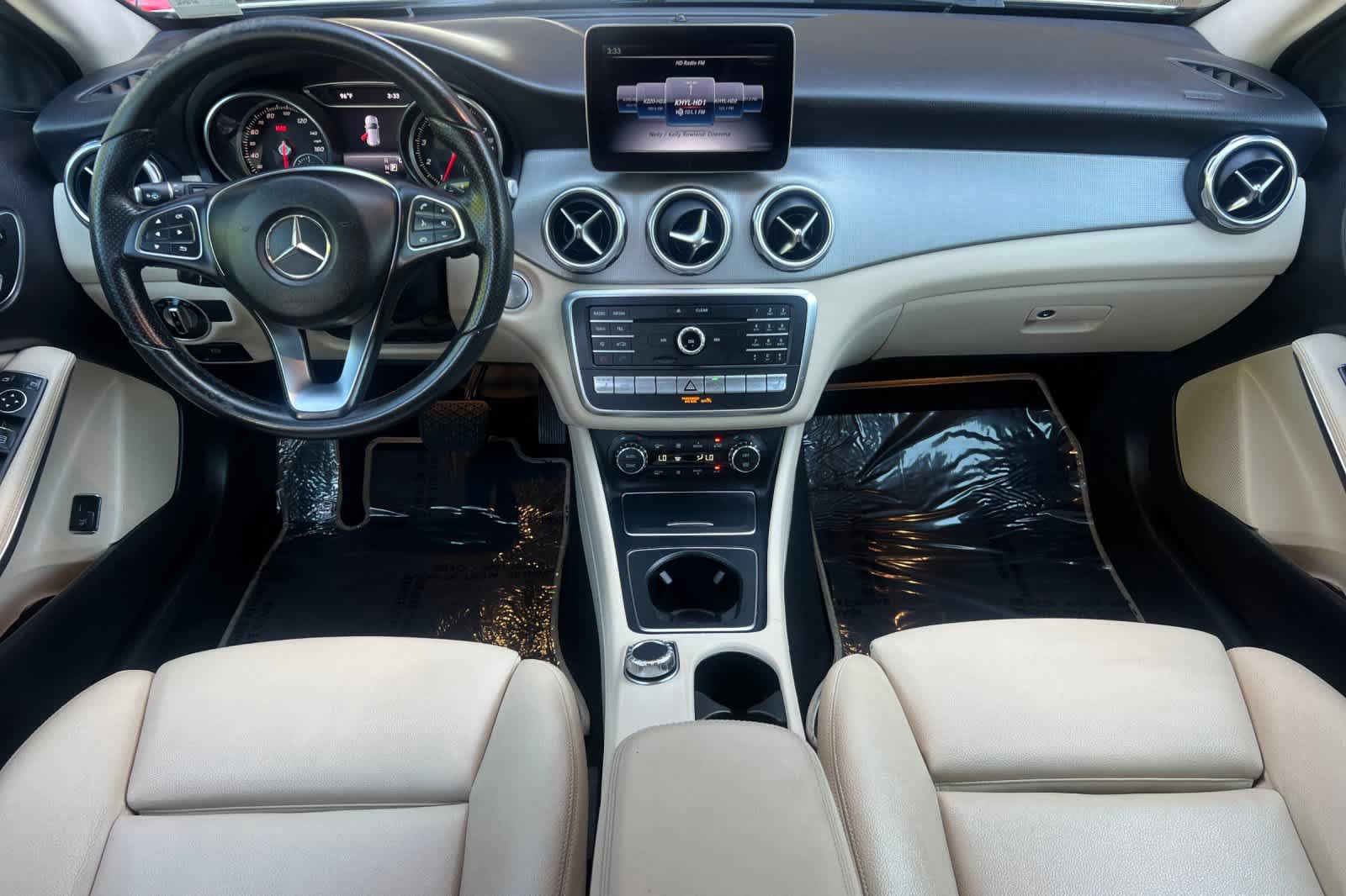 Used 2018 Mercedes-Benz GLA 250 4MATIC image 3