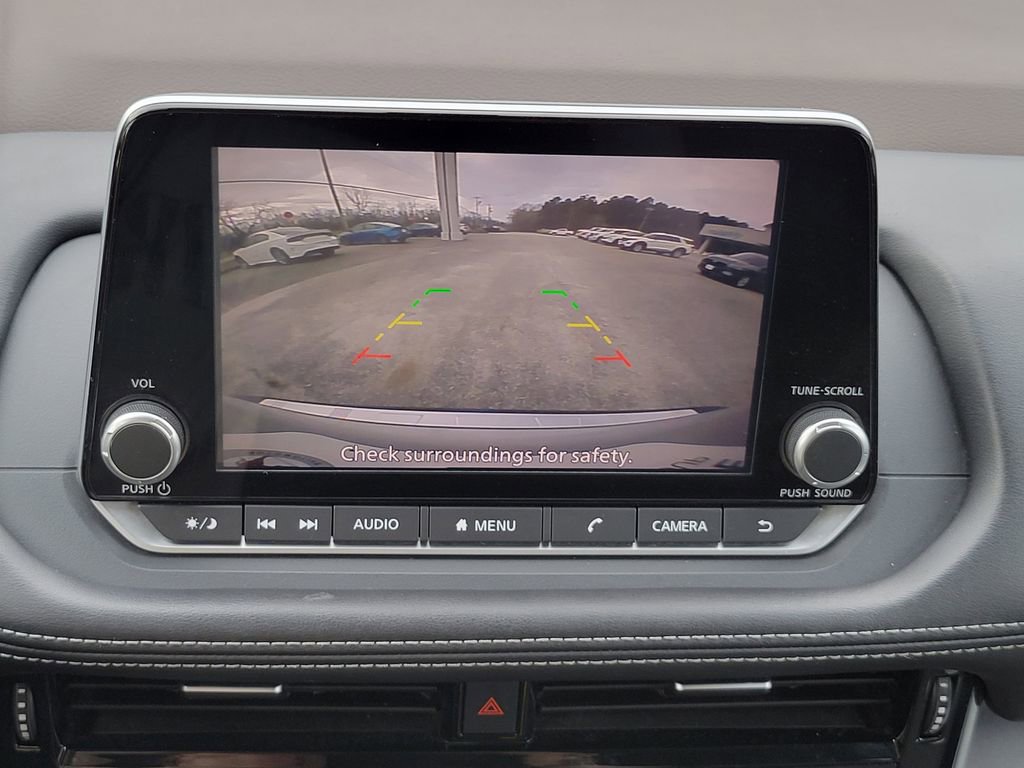 Used 2023 Nissan Rogue SV image 23