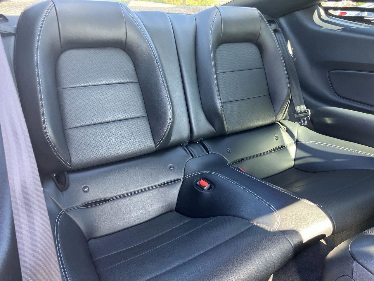 Used 2022 Ford Mustang GT Premium w/ Black Accent Package RWD image 27