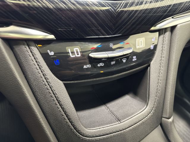 Used 2023 Cadillac XT6 Premium Luxury w/ LPO, Floor Liner Package FWD image 22
