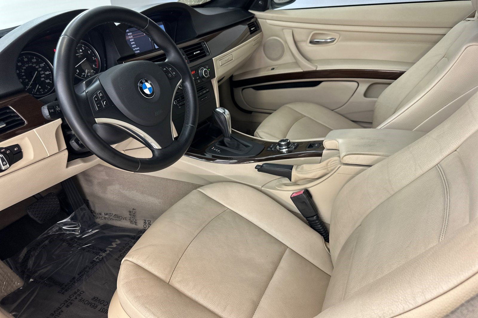 Used 2010 BMW 328i Convertible RWD image 4