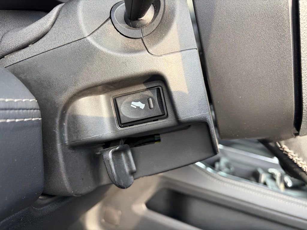 Used 2024 RAM 3500 Limited image 14