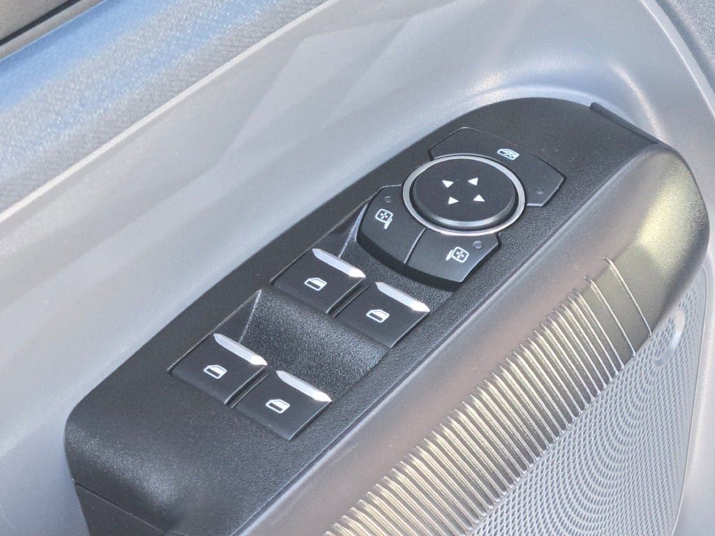 Used 2024 Ford Maverick XL image 19