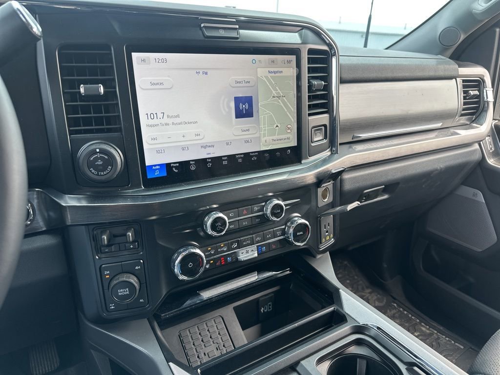 Used 2025 Ford F250 Lariat w/ Lariat Ultimate Package AWD/4WD image 45
