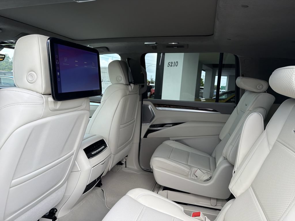 New 2026 Cadillac Escalade ESV Platinum Luxury RWD image 21
