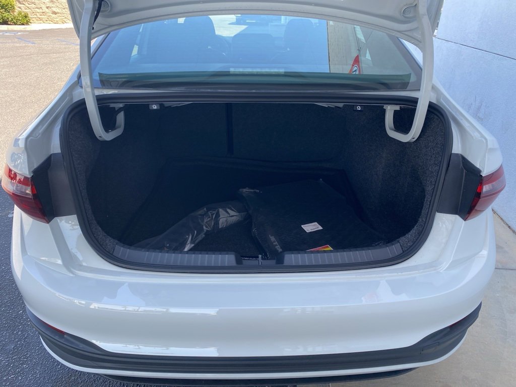 New 2025 Volkswagen Jetta Sport image 27