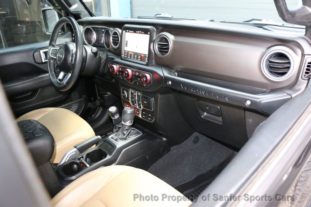 Used 2018 Jeep Wrangler Unlimited Rubicon w/ Dual Top Group AWD/4WD image 28