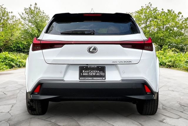 New 2026 Lexus UX 300h AWD image 4
