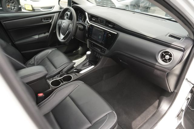 Used 2017 Toyota Corolla XLE image 18