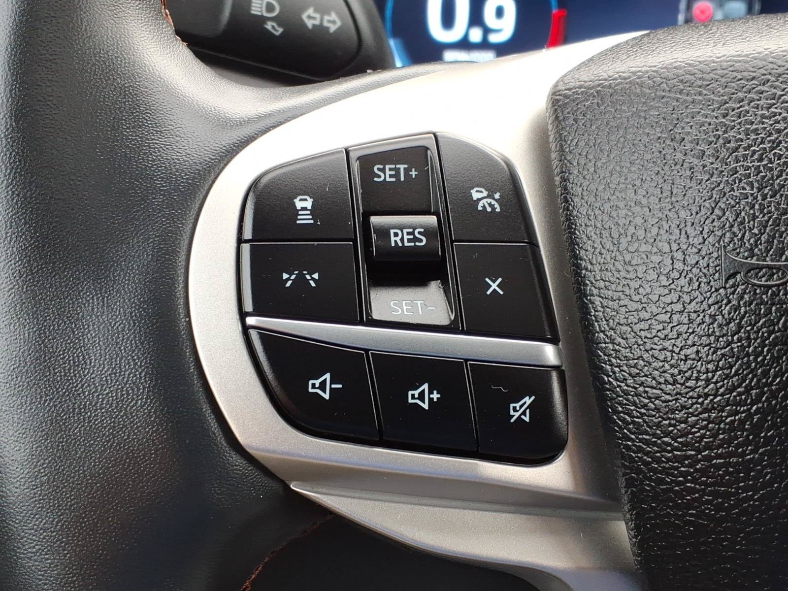 Certified 2025 Ford Explorer Active w/ Active Comfort Package AWD/4WD image 13