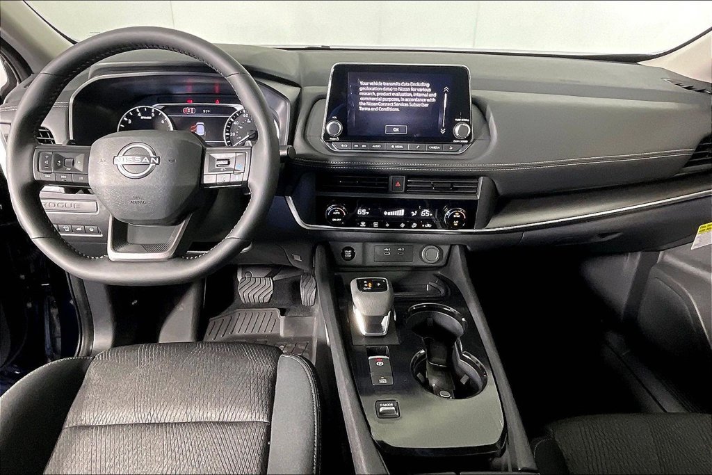 New 2026 Nissan Rogue SV FWD image 2