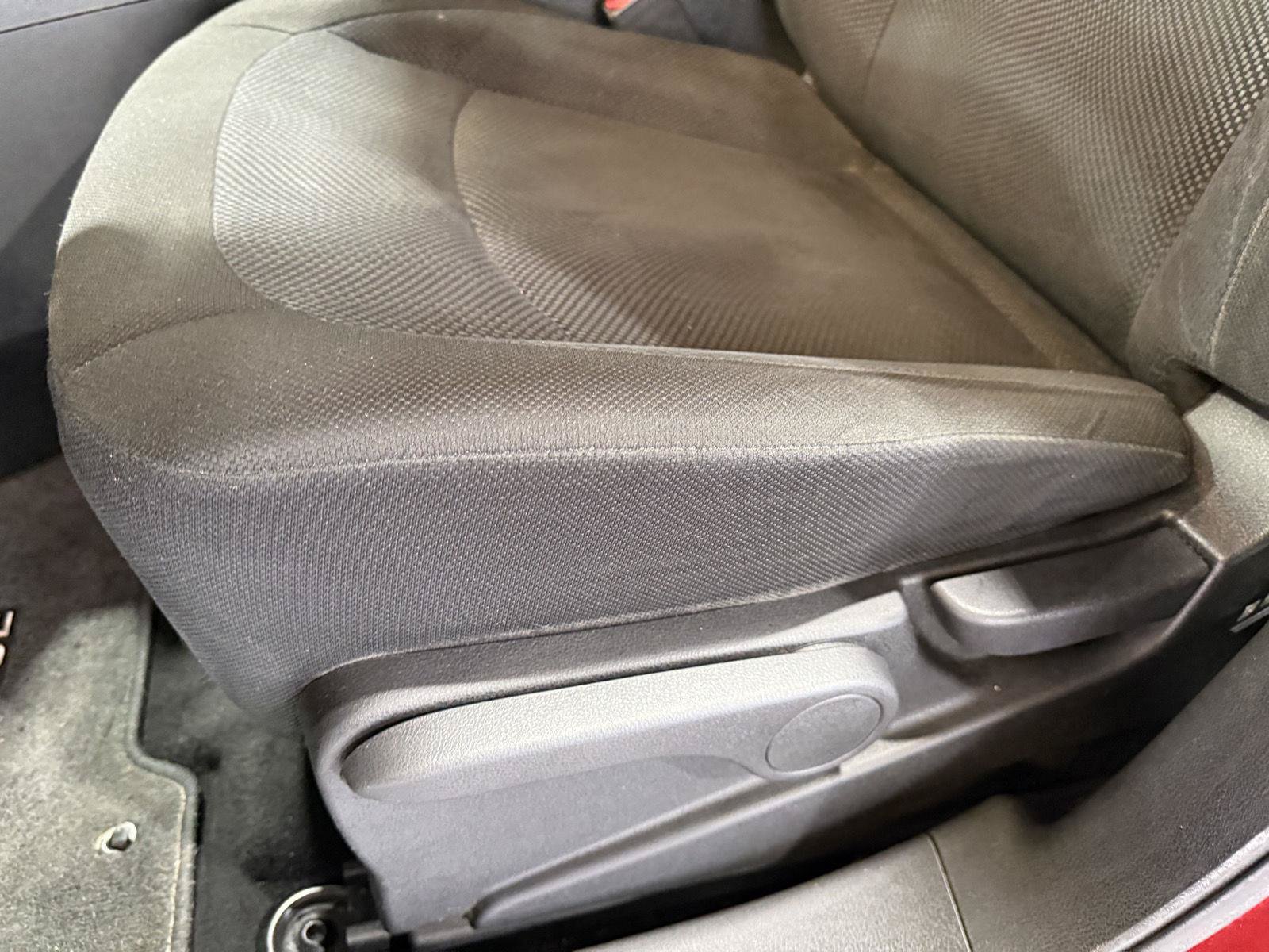 Used 2013 Nissan Rogue S FWD image 19