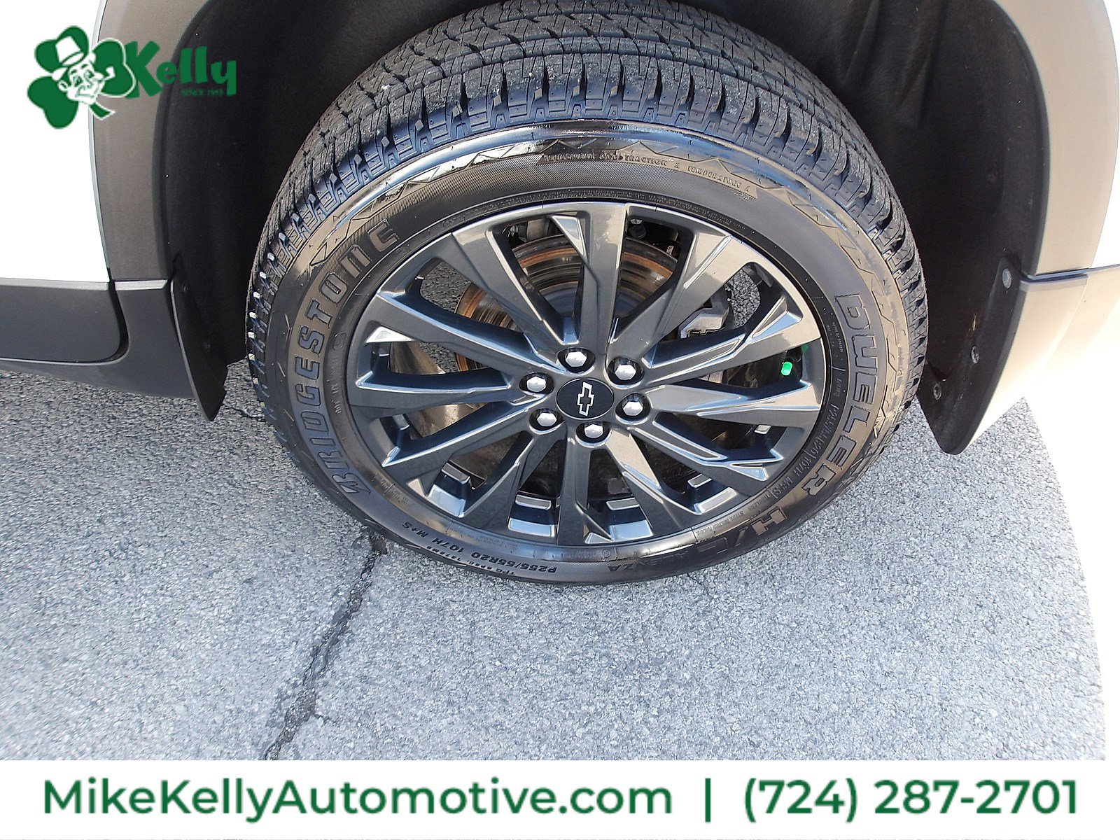 Used 2023 Chevrolet Traverse RS w/ LPO, Floor Liner Package FWD image 26