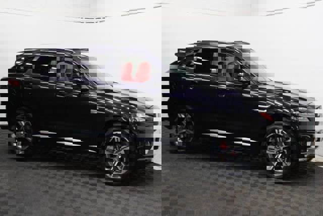 Used 2017 Jaguar F-PACE S image 4