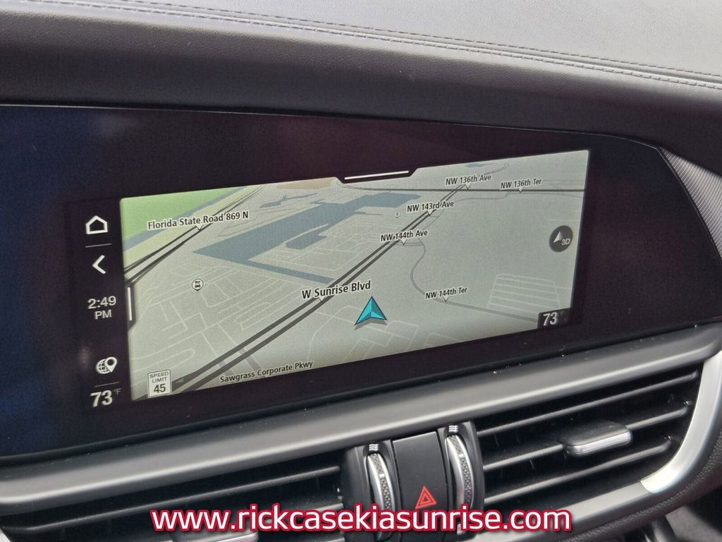 Used 2022 Alfa Romeo Giulia Veloce image 21