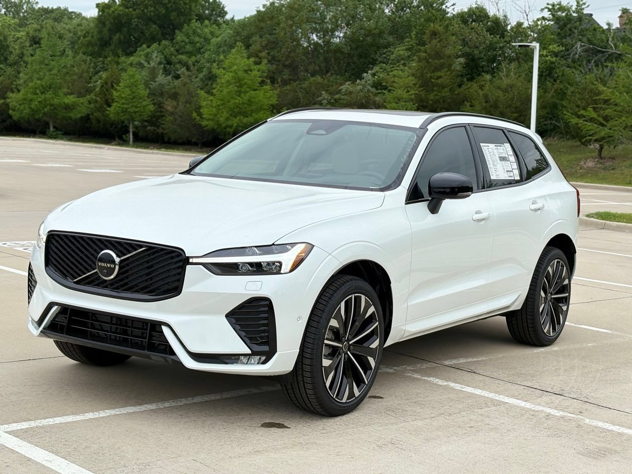 New 2026 Volvo XC60 B5 Ultra w/ Protection Package Premier AWD/4WD image 3