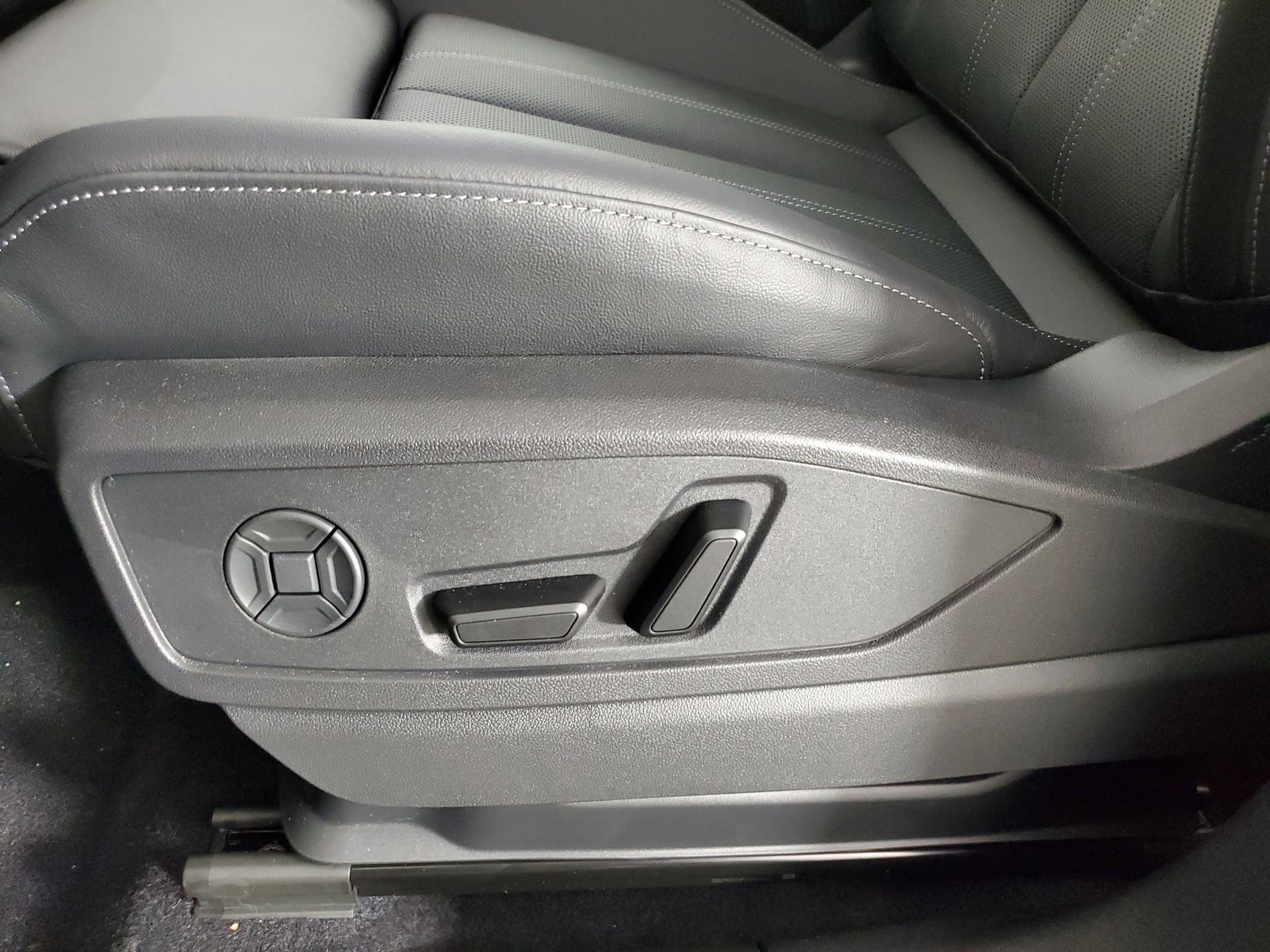 New 2026 Audi Q5 Premium Plus image 25