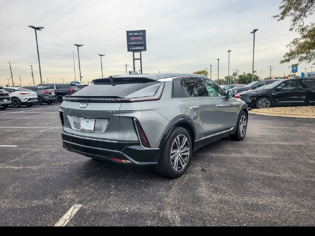 Certified 2024 Cadillac Lyriq Luxury AWD/4WD image 12