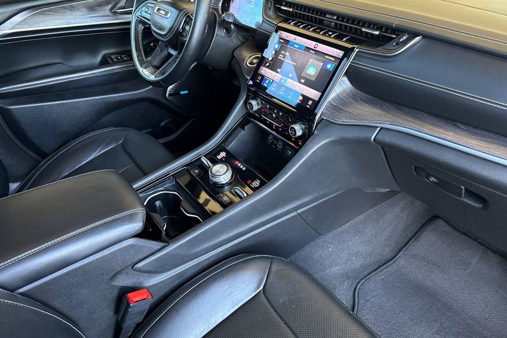 Used 2022 Jeep Grand Cherokee L Overland image 14