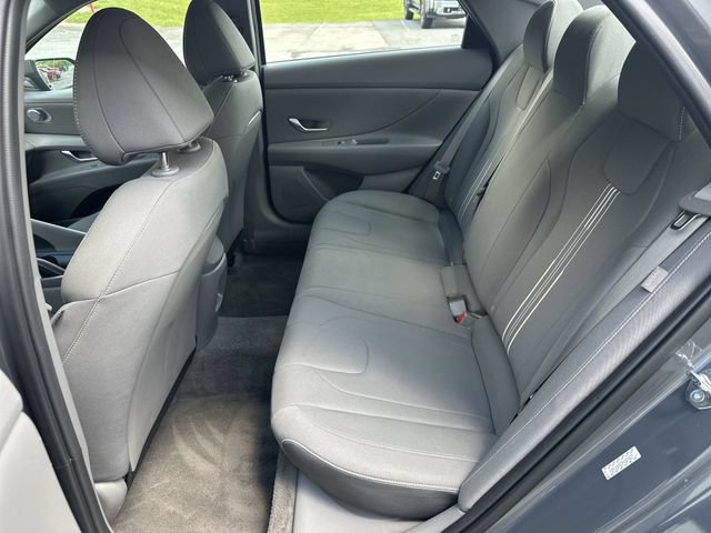 Used 2024 Hyundai Elantra SEL FWD image 25
