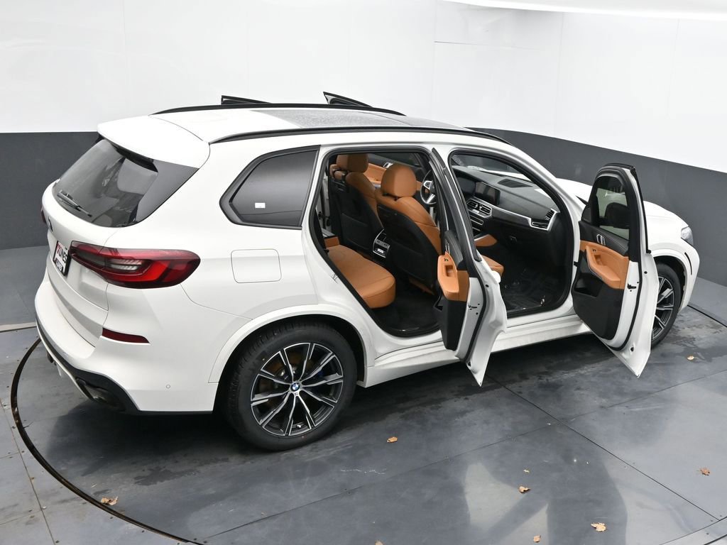 Used 2023 BMW X5 xDrive40i w/ Executive Package image 69