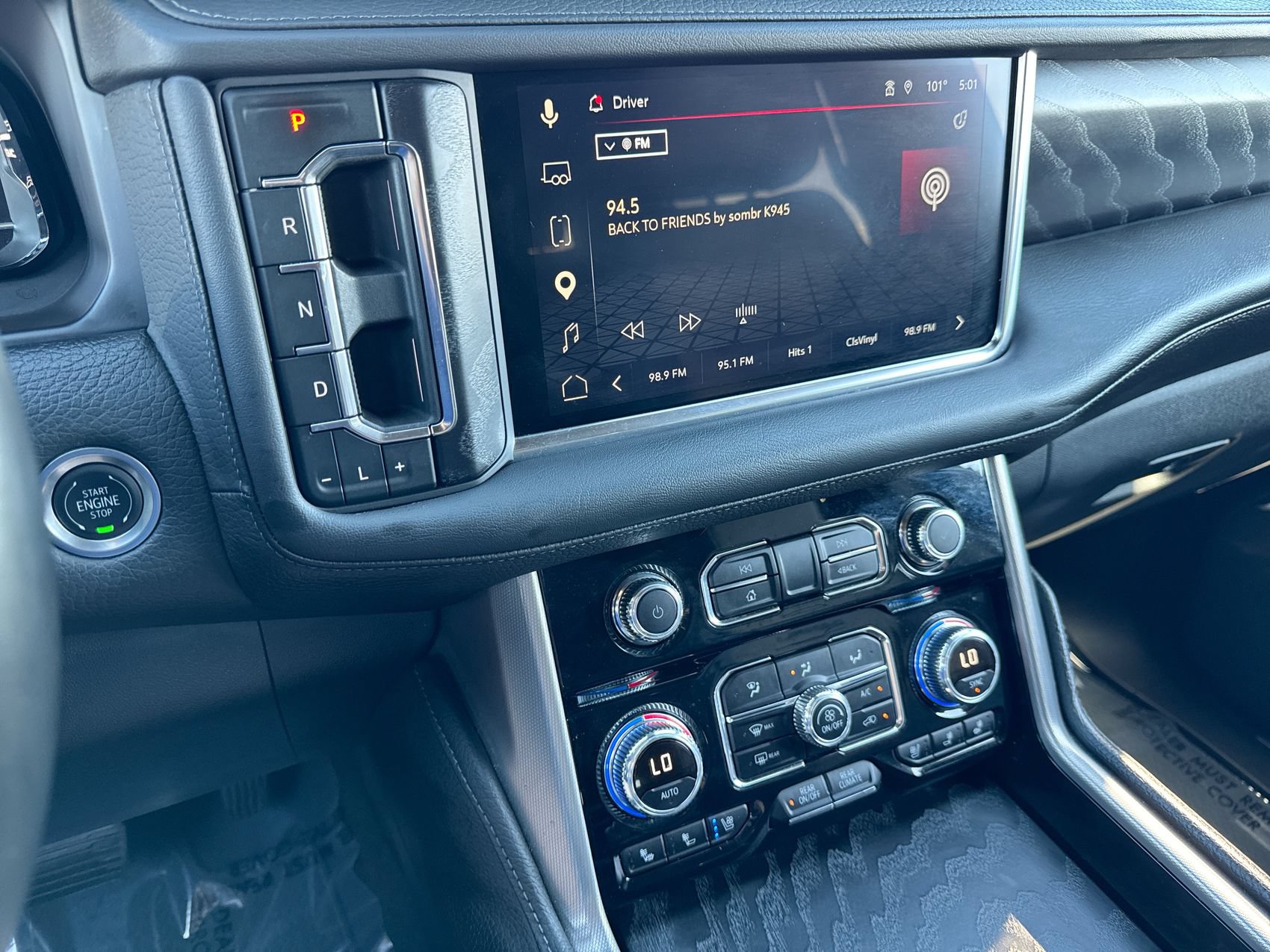 Used 2024 GMC Yukon Denali AWD/4WD image 16