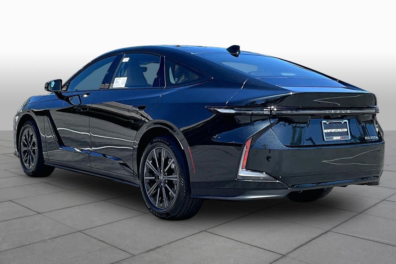 New 2026 Lexus ES 350e FWD image 7